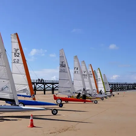 아파트 Bel 1 Pour 5 Personnes Pres De La - Fr-1-323-412 생장드몽